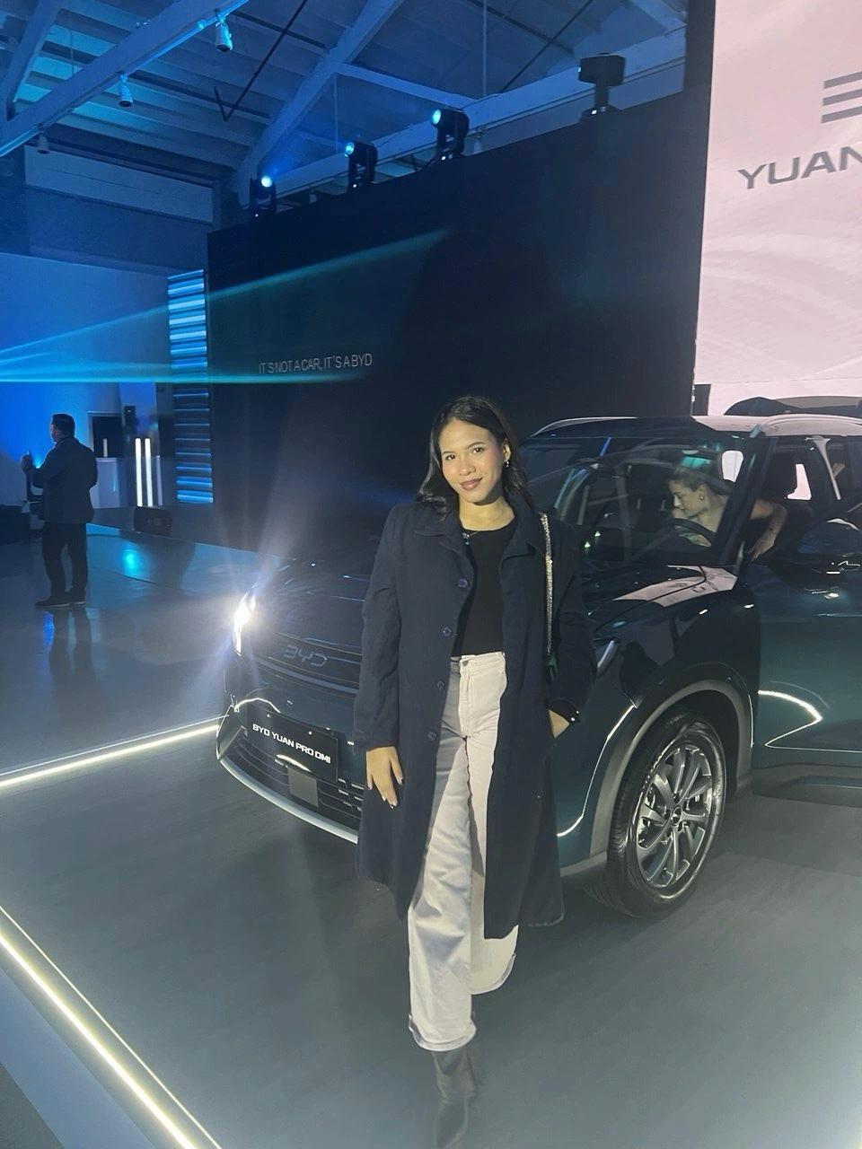 Ana Victoria Castillo dirigiendo una sesión de Destiny Visions Academy